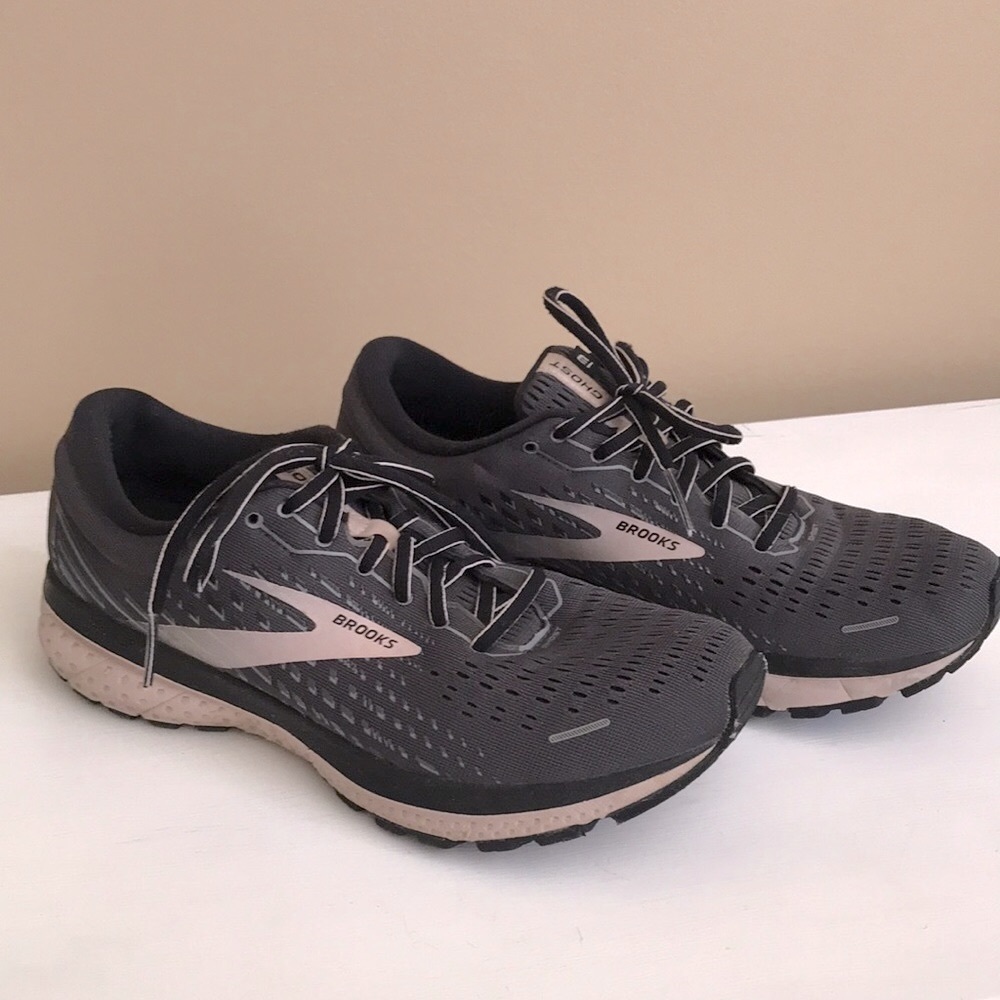 Brooks Women’s Ghost Running Shoe Size 9.5